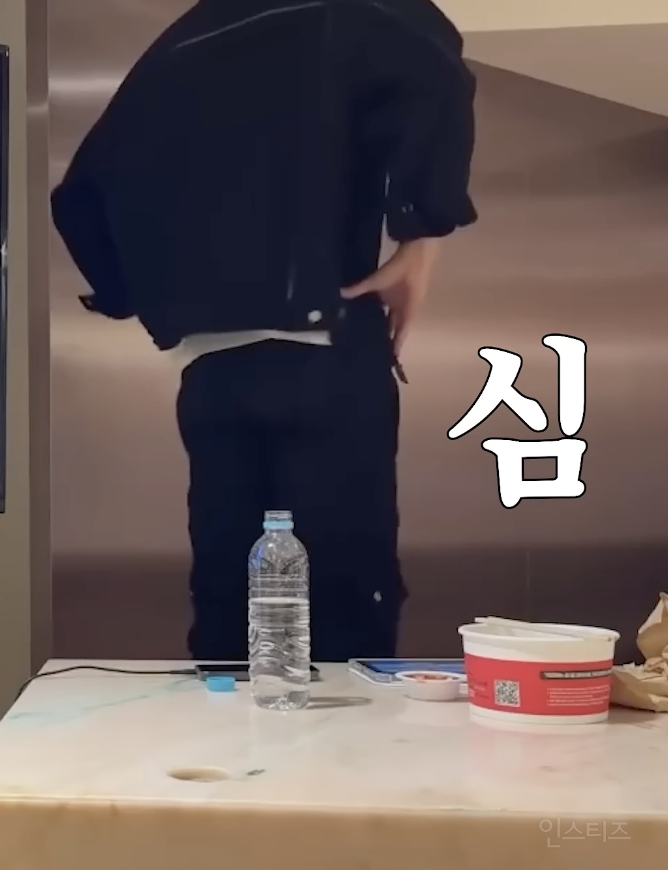 팬들이랑 맞짱뜨는 데 진심인 아이돌 .jpg | 인스티즈