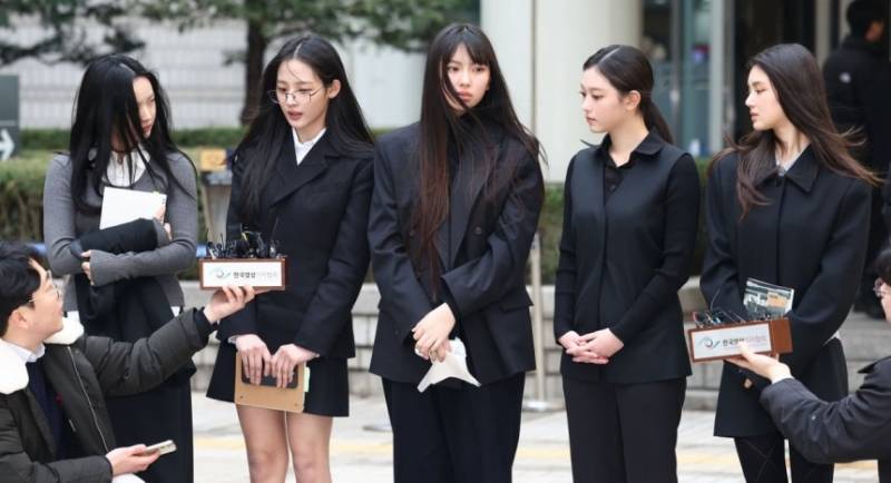  뉴진스 &apos;독자활동 금지&apos; 가처분 이의신청 심문, 15분 만에 종료