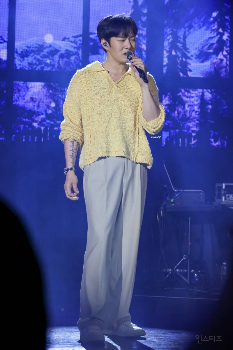 얼굴 작아서 비율 좋아보이는 이창섭.jpg | 인스티즈