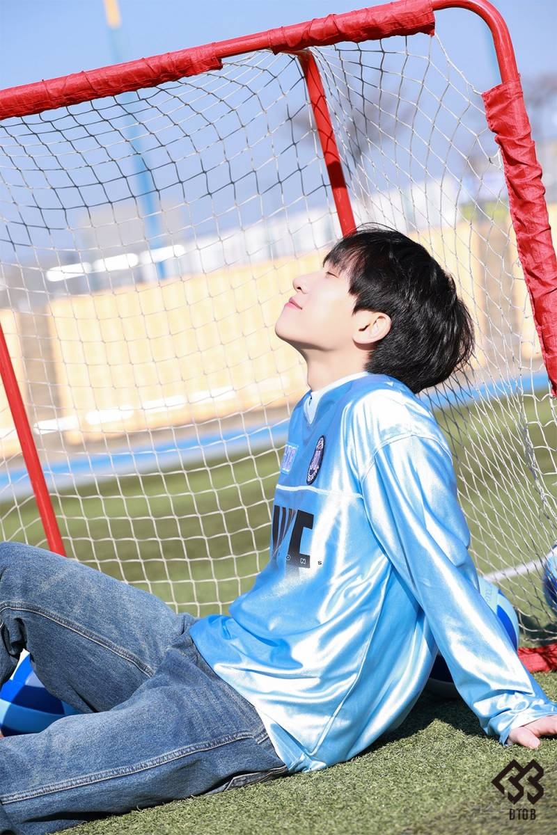 소문난 축구 덕후가 축구 컨셉으러 촬영했더니.jpg | 인스티즈