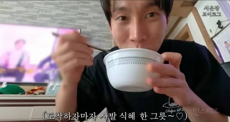 의외로 만두를 잘 빚는거같은 남돌.jpg | 인스티즈
