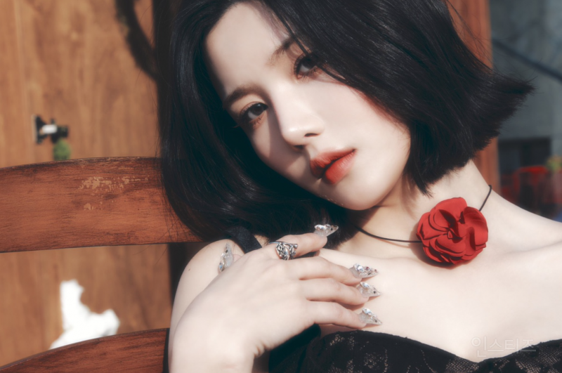 흑장미 느낌 낭낭한 권은비 디지털싱글 컨셉 포토&MD | 인스티즈