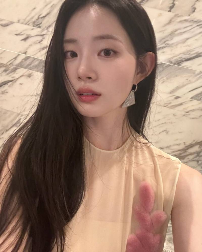 요즘 가장 예뻐보이는 20대 여배우.jpg | 인스티즈