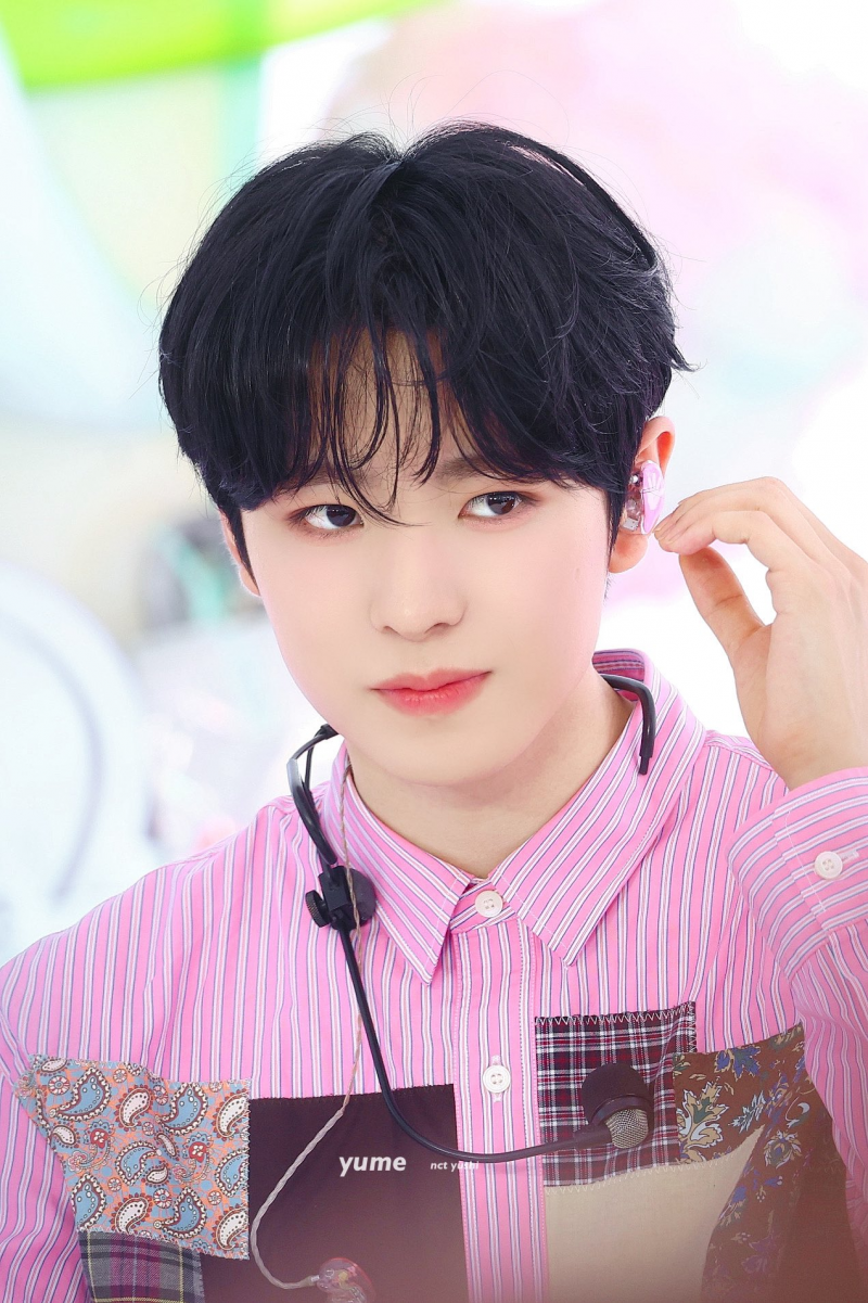 오늘자 쇼케이스에서 280명의 소녀들에게 전원 고백한 남돌 | 인스티즈