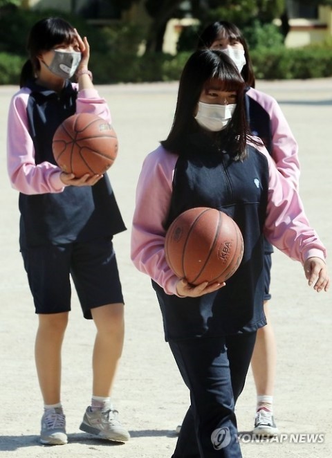 흔히하는 일본의 학교 교복+체육복에 관한 오해 | 인스티즈