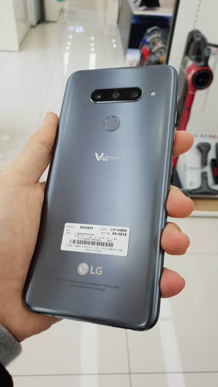 예쁘다 소리 나오는 LG V40 실물 사진들.jpg | 인스티즈