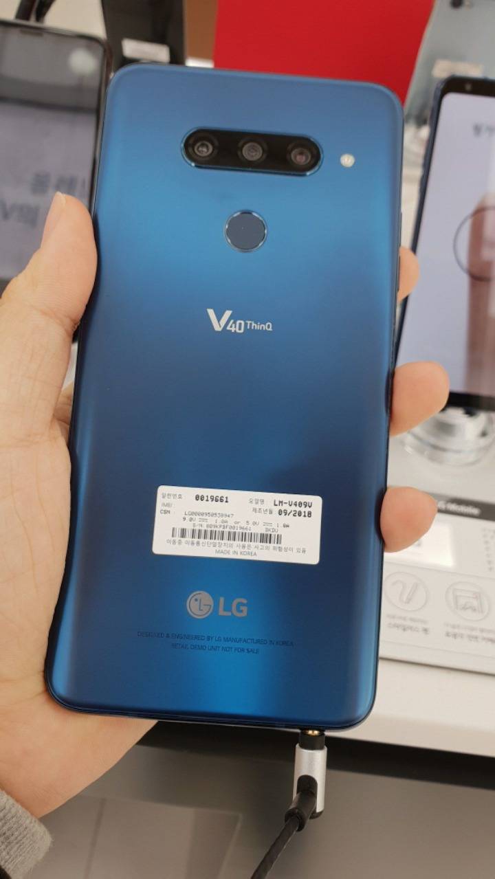 예쁘다 소리 나오는 LG V40 실물 사진들.jpg | 인스티즈