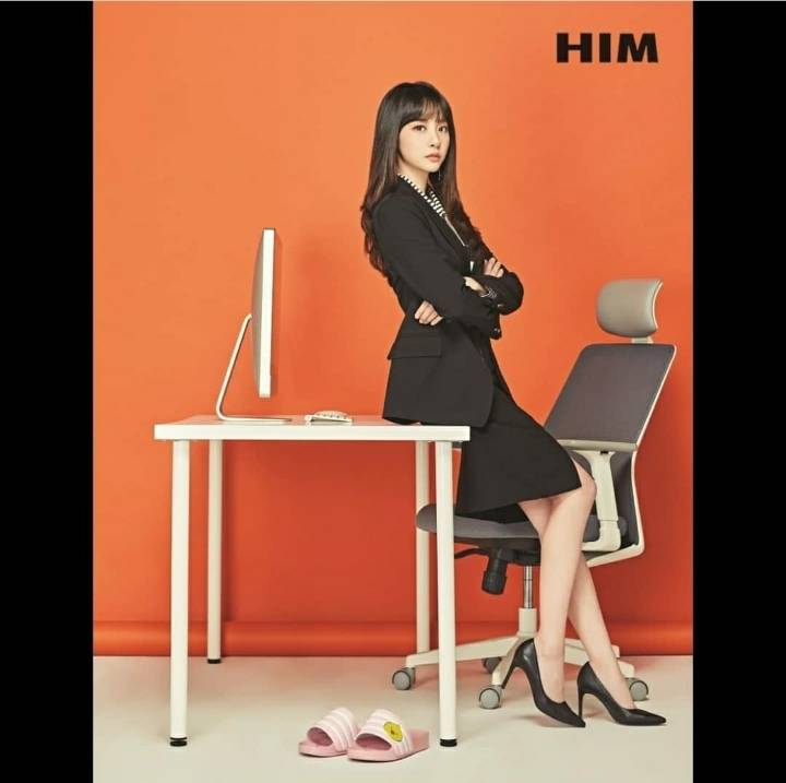 HIM 화보찍은 코커누나 김민아 아나운서.jpg | 인스티즈