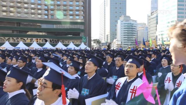 서울광장 신천지 수료식 모습 | 인스티즈