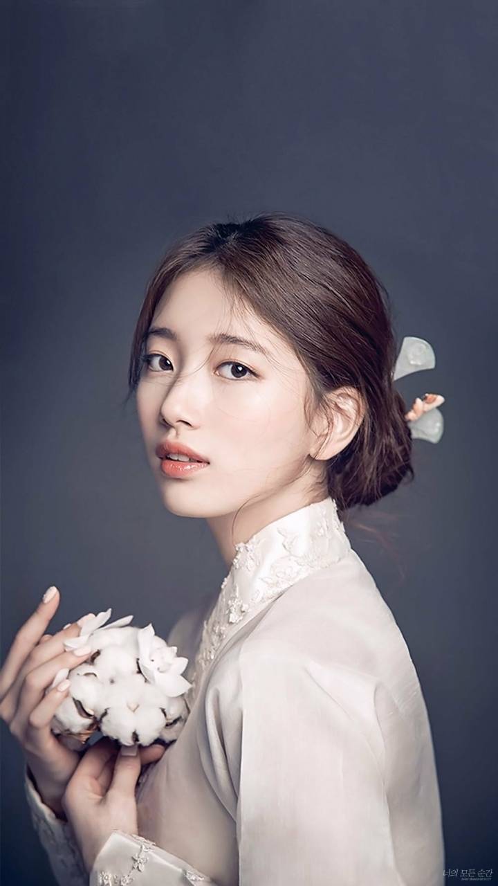 종종 "수지 립스틱 덜 바른거야?"라는 소리를 듣는 수지 입술 | 인스티즈