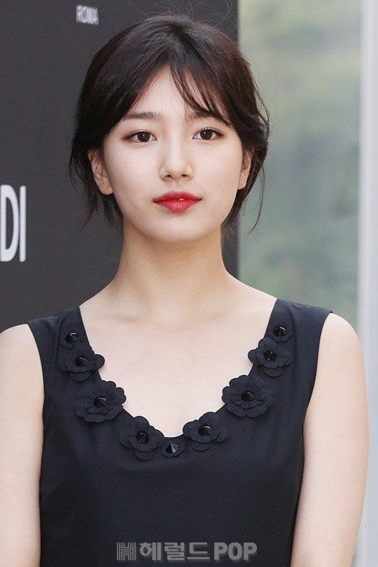 종종 "수지 립스틱 덜 바른거야?"라는 소리를 듣는 수지 입술 | 인스티즈