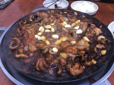 줄서는 맛집만 족치는 여시 | 인스티즈