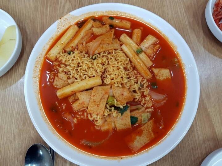 김밥집 떡볶이 라볶이 jpg | 인스티즈