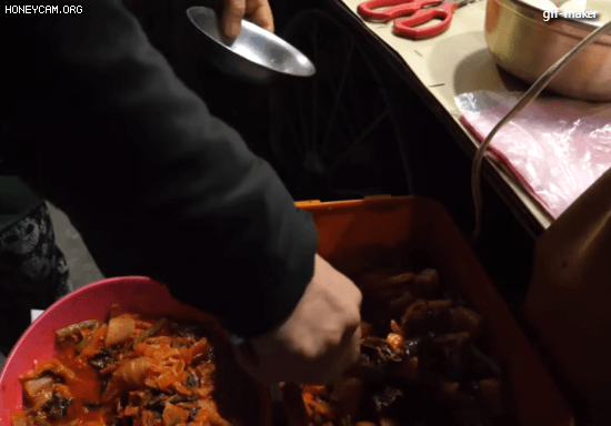 nokbeon.net-포장마차 국수에 소주 한잔.gif-4번 이미지