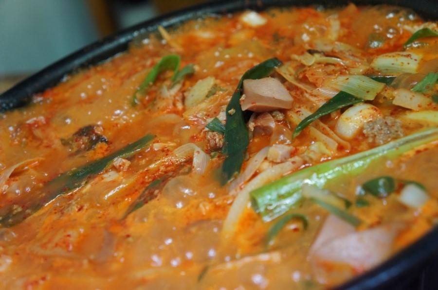 경기도 평택의 한 유명 부대찌개집 | 인스티즈