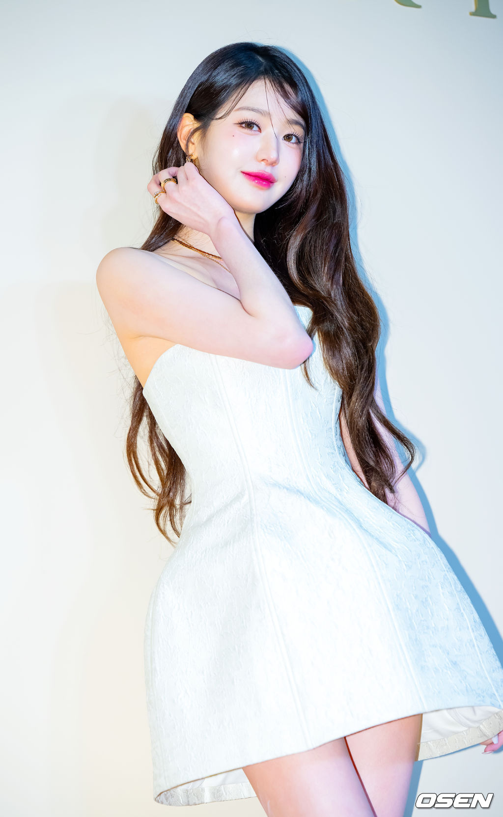 오늘자 아이브 장원영 불가리 쥬얼리 포토월 기사사진 | 인스티즈