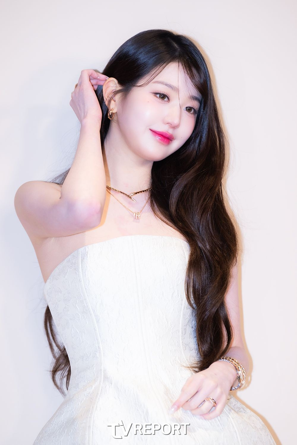 오늘자 아이브 장원영 불가리 쥬얼리 포토월 기사사진 | 인스티즈