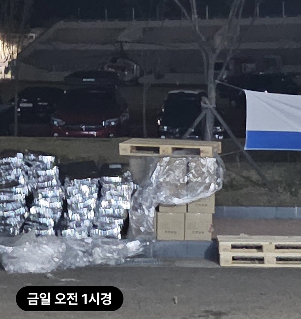 동물보호단체 위액트 구호활동중 사료도난 | 인스티즈