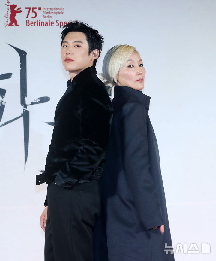 영화 파과 제작보고회 이혜영&김성철 투샷 | 인스티즈