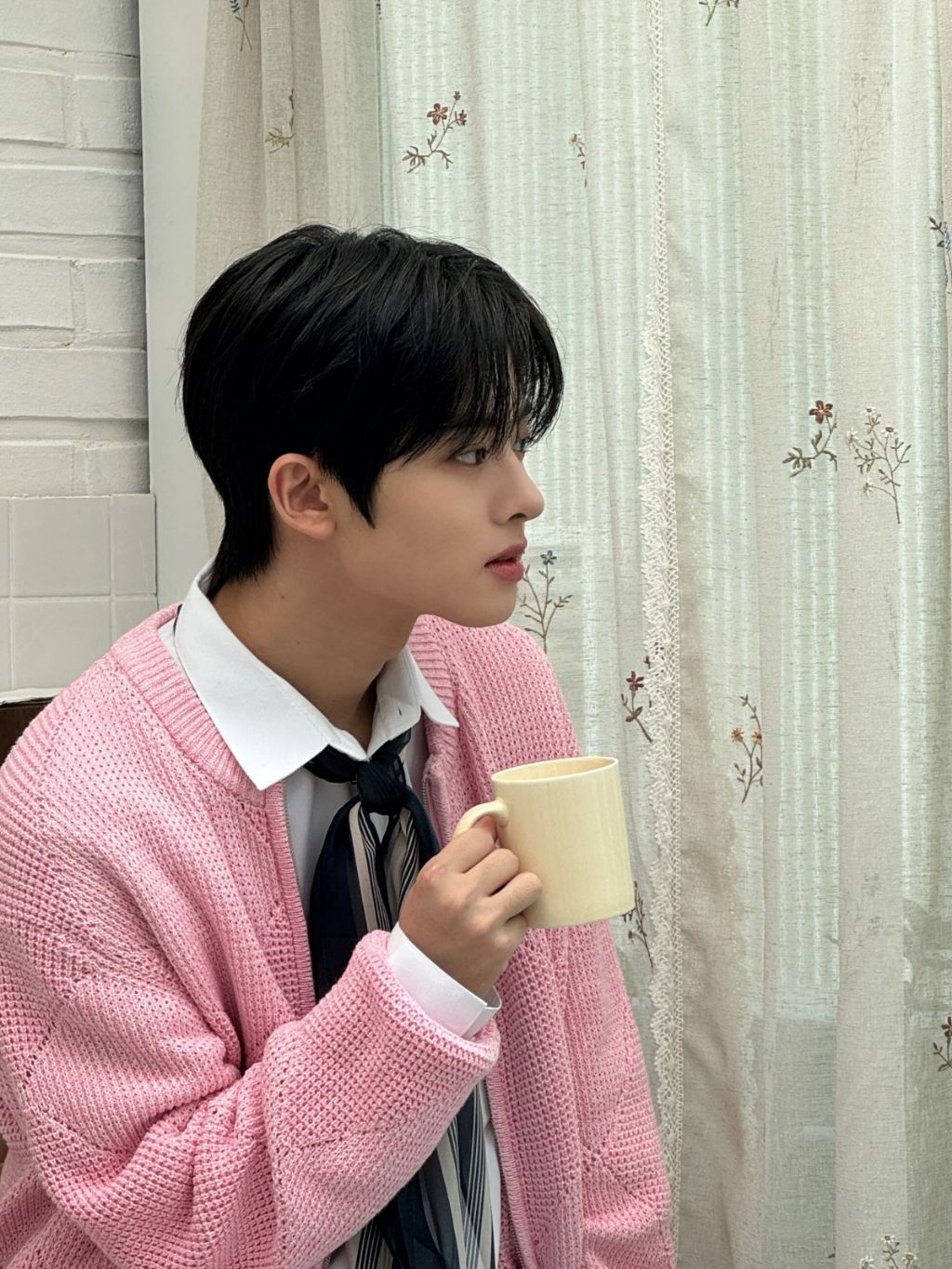 최근 매거진 커버 모델 됐다는 아기 차은우 근황 | 인스티즈