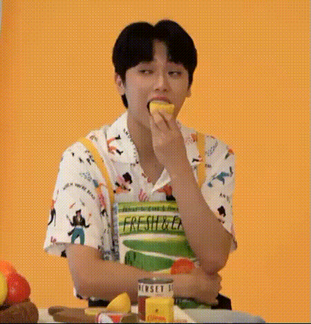  신 거 먹었을 때 찐반응ㅋㅋㅋㅋㅋㅋ