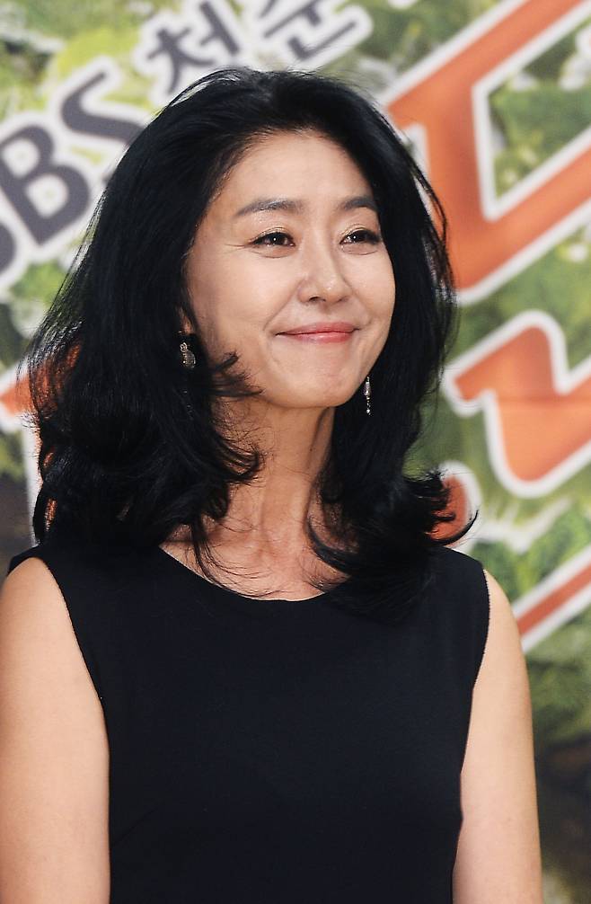 [전문] 김부선, '김흥국 불륜설'에 분노 "인격 살해 당해…고소 예정” | 인스티즈