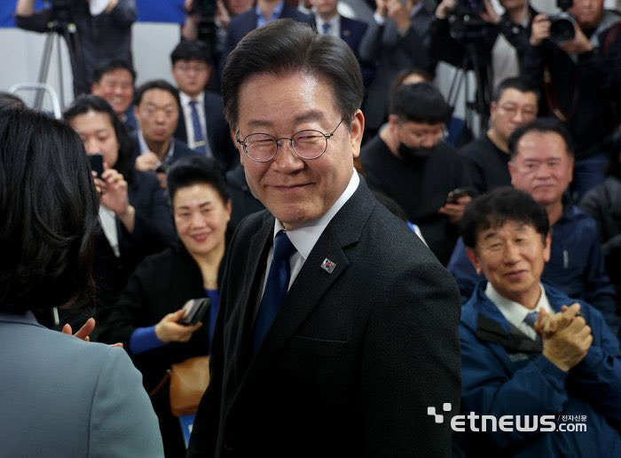 애들아 1년전 오늘이 총선이였음 | 인스티즈