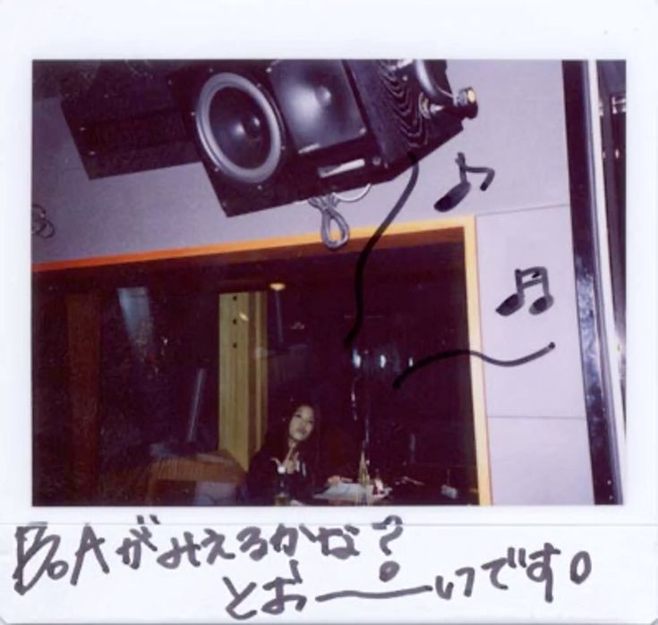 보아가 10대때 폴라로이드 카메라로 담아둔 것.....jpg | 인스티즈