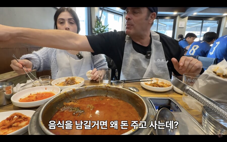 식사 다 마쳤는데 사위가 밥을 또 주문해서 칼같이 거절하는 이탈리아 장인어른.jpg | 인스티즈