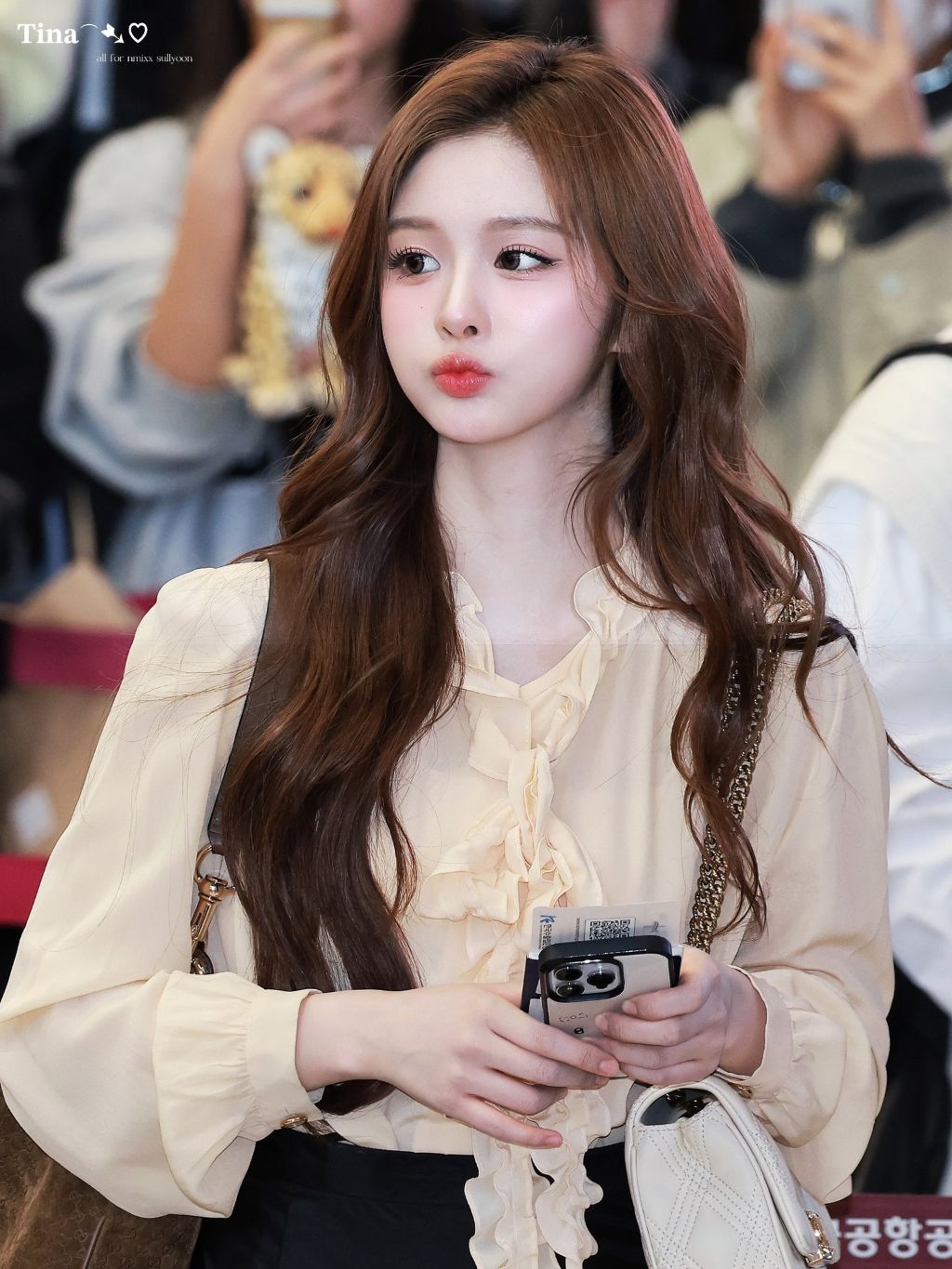 공항에서 진짜 예뻤던 엔믹스 설윤 | 인스티즈