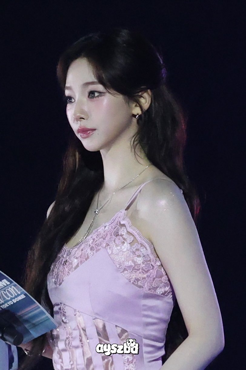 오늘 도쿄돔 인기가요 스페셜 MC 카리나 | 인스티즈