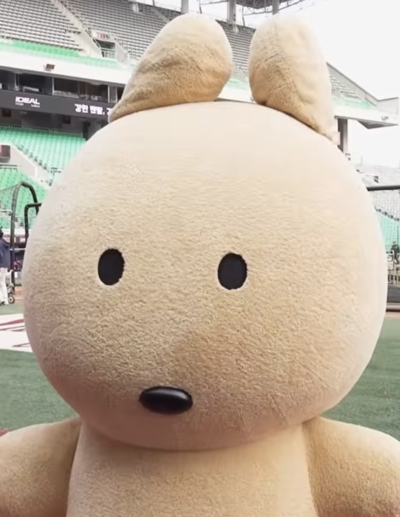 ssg 랜더스 덕아웃에 나타난 깜자 .jpgif | 인스티즈