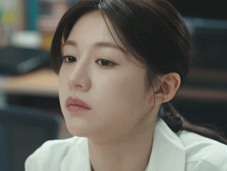언젠가는 슬기로울 전공의생활 1화 고윤정 움짤.gif | 인스티즈