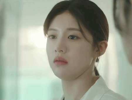 언젠가는 슬기로울 전공의생활 1화 고윤정 움짤.gif | 인스티즈