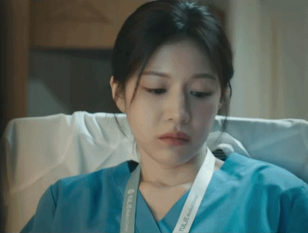 언젠가는 슬기로울 전공의생활 1화 고윤정 움짤.gif | 인스티즈